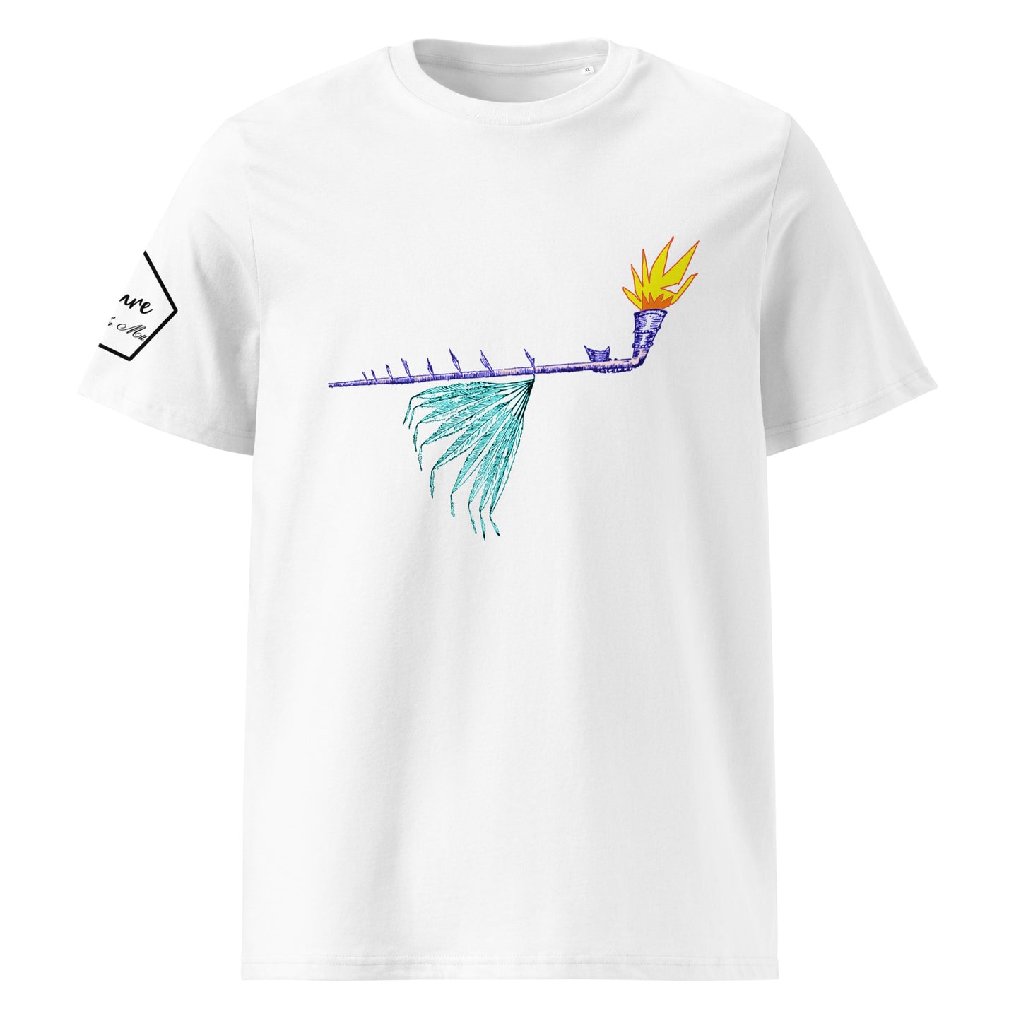 chef indien héros arbore les couleurs d'un peuple libre, peau rouge, peau bleu avec sa coiffe en plume idéal pour allons surfer ou surfskater. Ridons l’asphalte . calumet de la paix sur le devant de ce t-shirt  blanc biologique